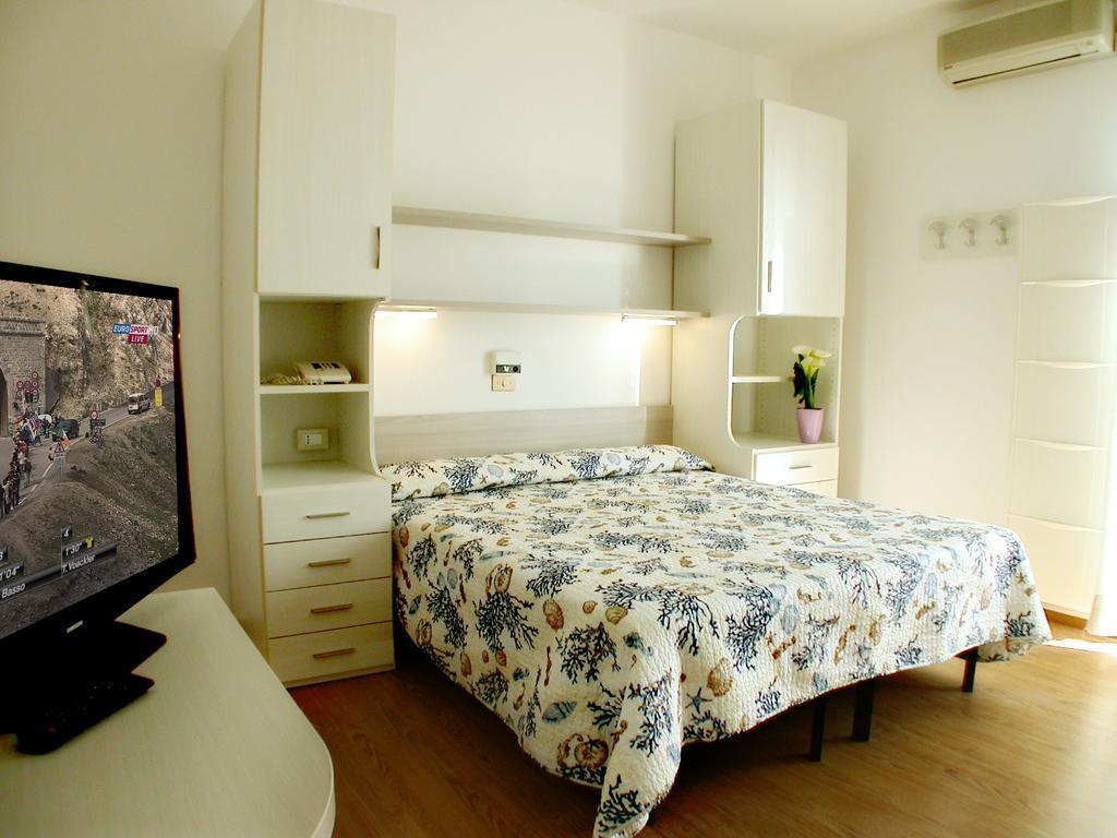 Albergo Aquila Lido di Jesolo Rum bild